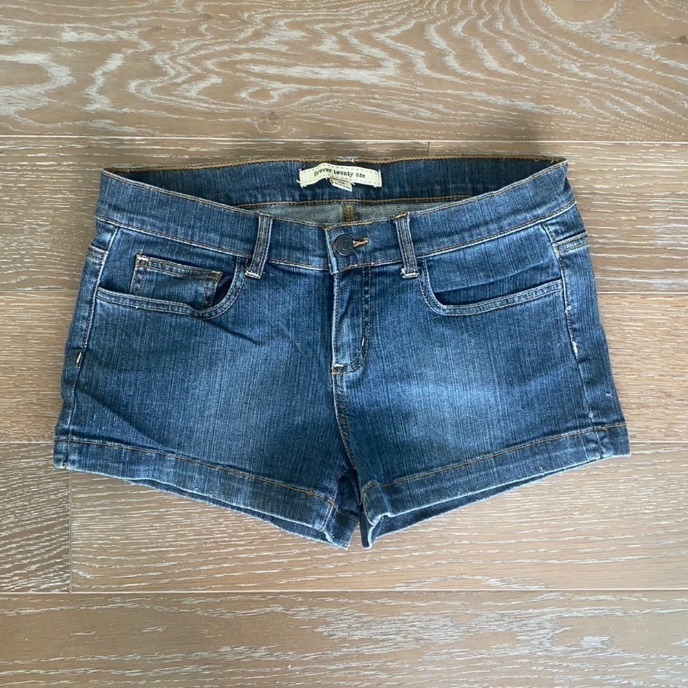 Forever 21 5 Pocket Denim Booty Shorts | 28